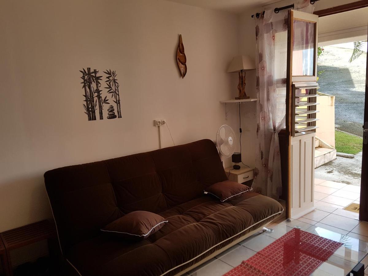 Hibiscus Appartement Le Gosier  Buitenkant foto