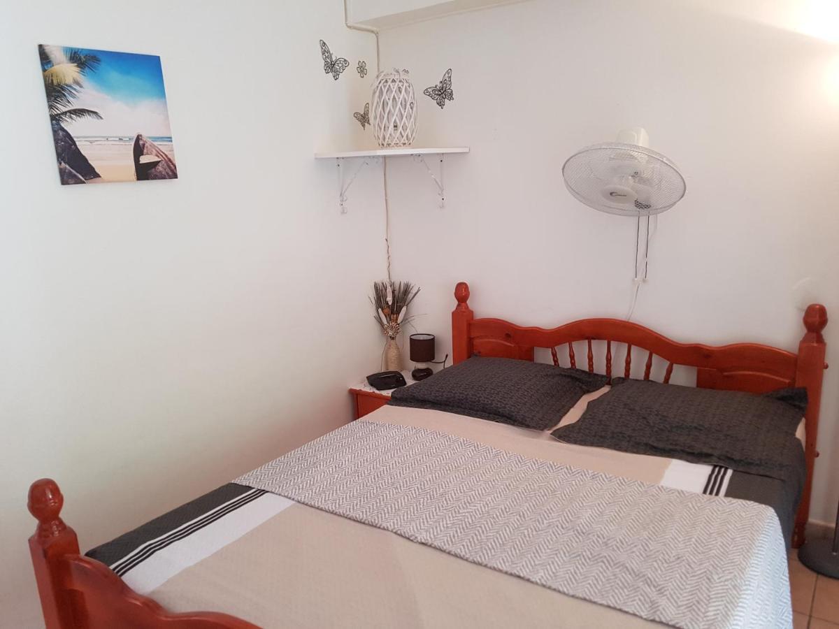 Hibiscus Appartement Le Gosier  Buitenkant foto