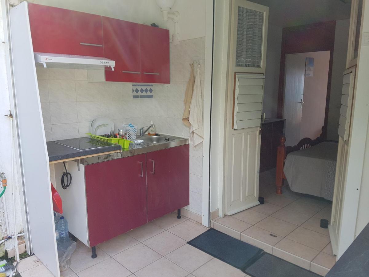 Hibiscus Appartement Le Gosier  Buitenkant foto